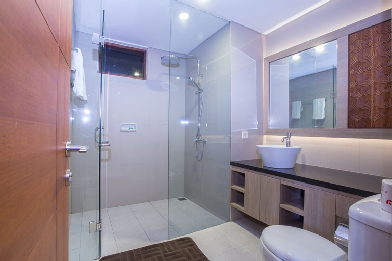 Bathroom 4