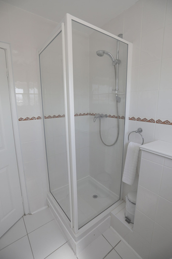 Bathroom, Beaches Chalets, Denbighshire