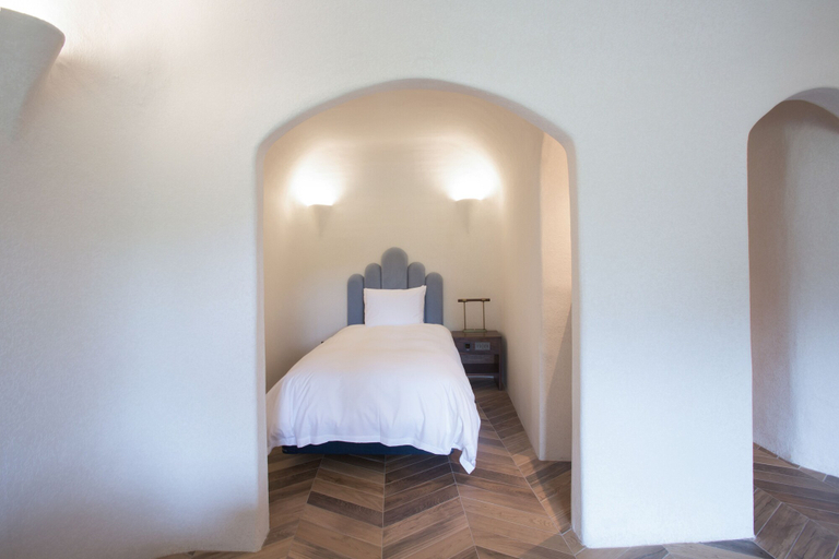 Bedroom 3, Ecoland Hotel, Jeju