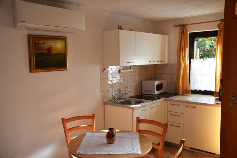 Others 4, Apartments Lenardic, Bled