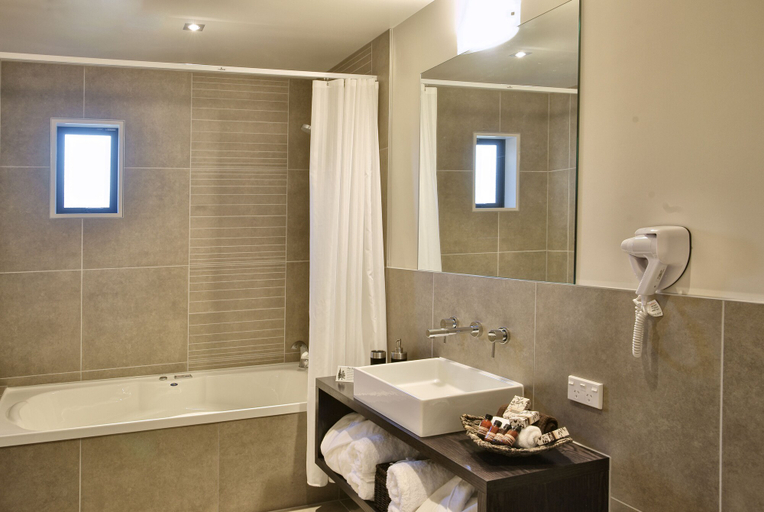 Bathroom 4, The St James, Hurunui