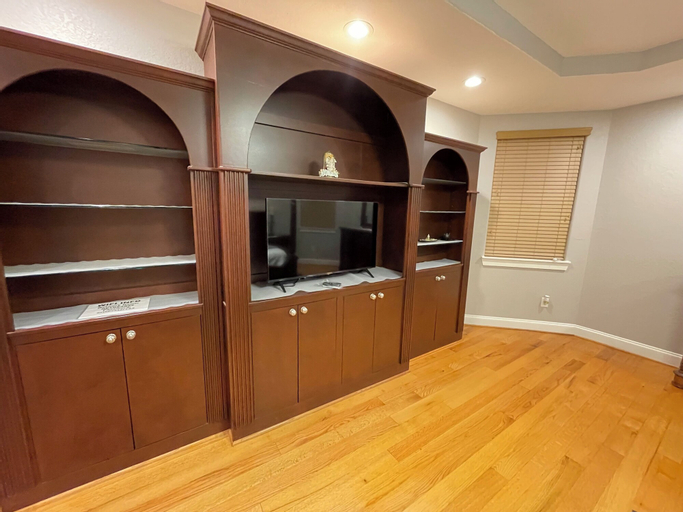 Dining Room 21