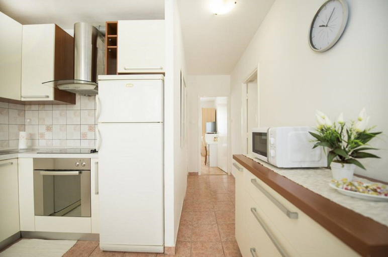 Others 4, Apartment Hanna, Split
