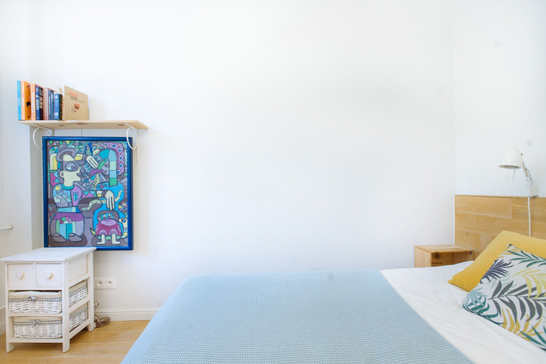 Bedroom 4, Warsaw Concierge Travellers Nest Wspolna, Warsaw