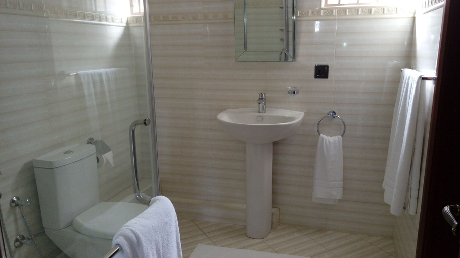 Bathroom 3, Northern Pearl Luxury Apartments