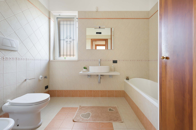 Bathroom, Villa Irma, Bari