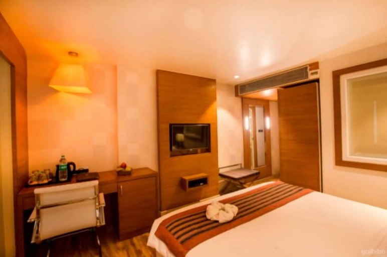 Bedroom 3, Hotel Shubh Inn, Bhopal