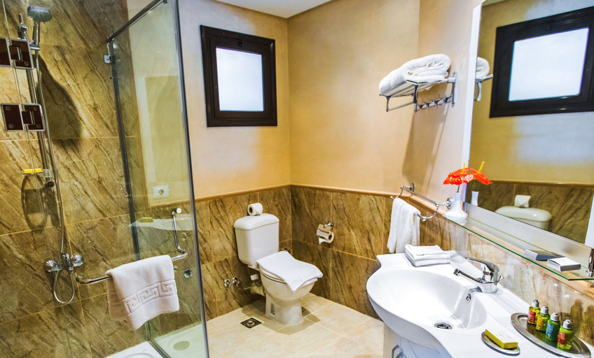 Bathroom 3, Sky View Suites Hotel, Al-Ghurdaqah