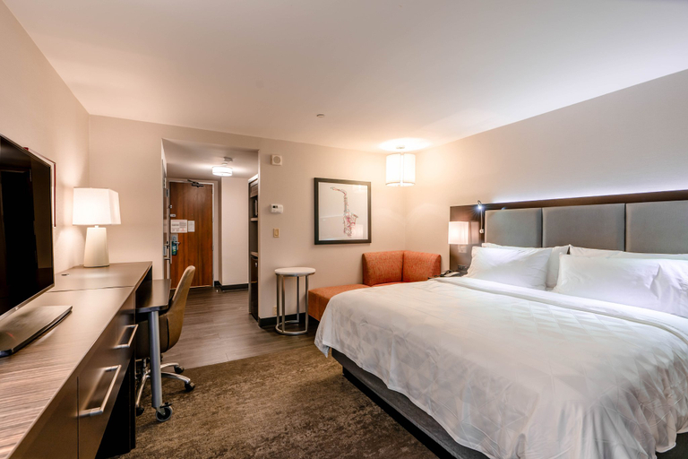 Bedroom 5, Holiday Inn NEW ORLEANS-DOWNTOWN SUPERDOME by IHG, Orleans