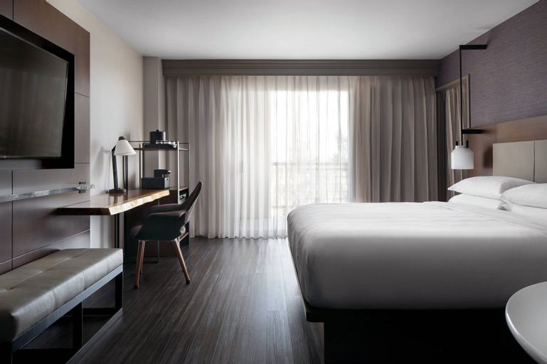 Bedroom 24