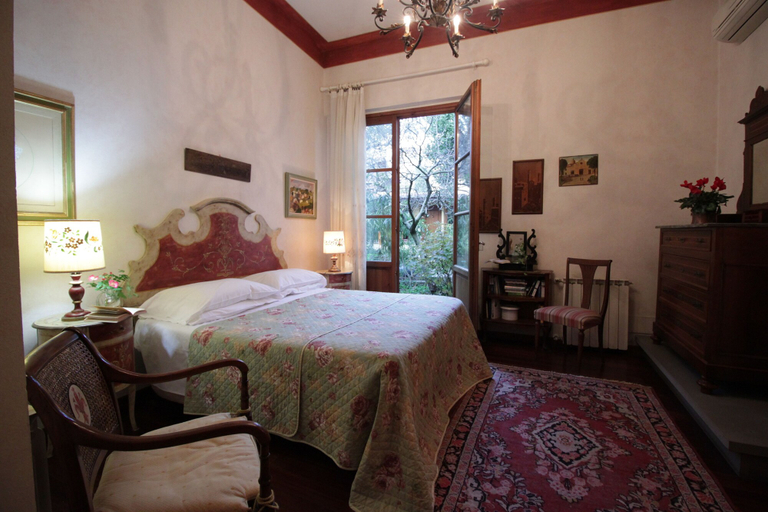 Bedroom 3, Domus Giorgio Authentic 1600's apt with Stunning Garden and Rooftop, Florence