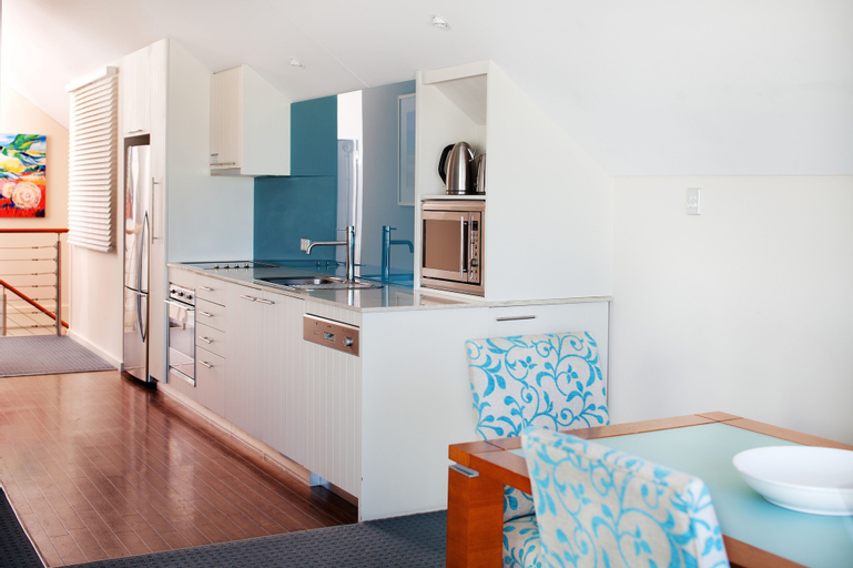 Dining Room 28