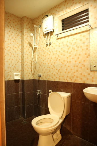 Bathroom, Casa Palmera Tourist Inn, San Pablo City