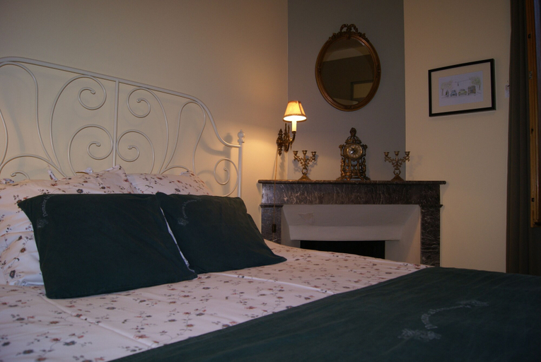 Bedroom 3, Domaine la Fontaine, Charente-Maritime