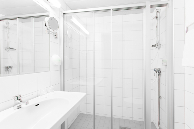 Bathroom 5, Ronneby Brunn Hotel Spa Resort, Ronneby