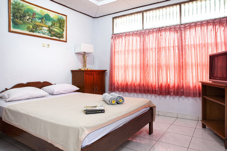 Bedroom 2, Palm Garden Kuta Hotel, Badung