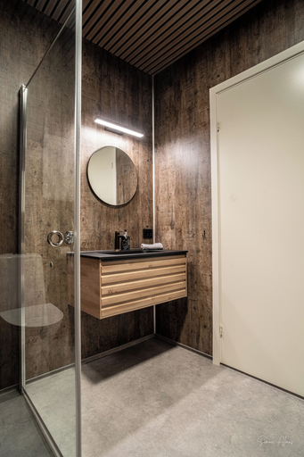 Bathroom 5, Alpan Apartments, Kåfjord