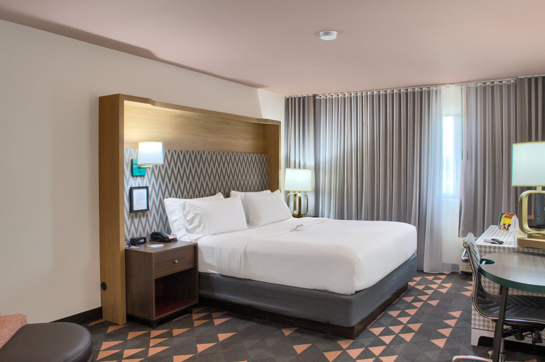 Bedroom 4, Holiday Inn MOBILE WEST - I-10 by IHG, Mobile