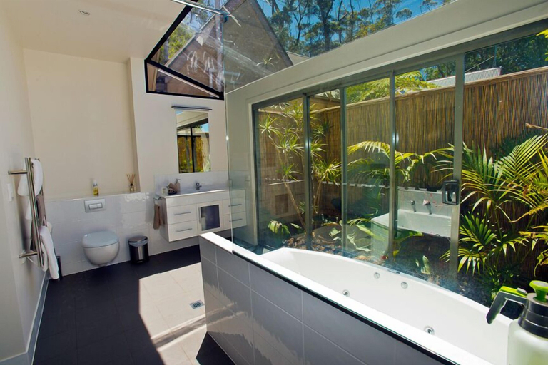 Bathroom 3, Witches Falls Cottages, Tamborine Mountain