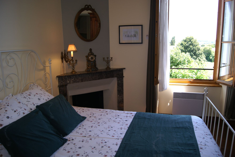 Bedroom 4, Domaine la Fontaine, Charente-Maritime