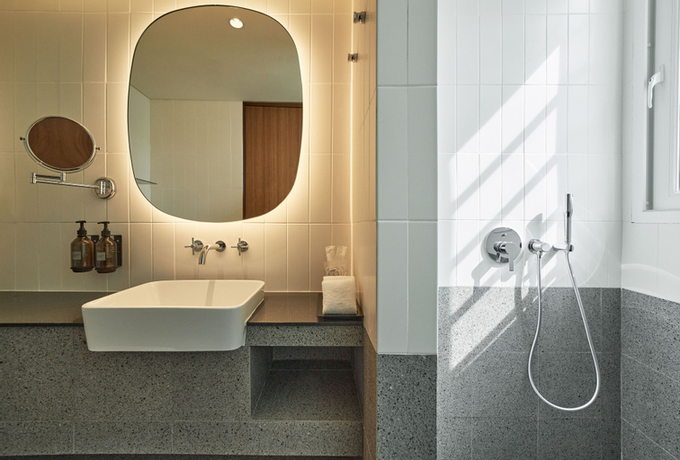 Bathroom 24