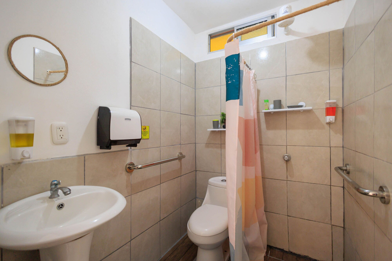 Bathroom 3, Hotel Boutique D Angelo, Talamanca