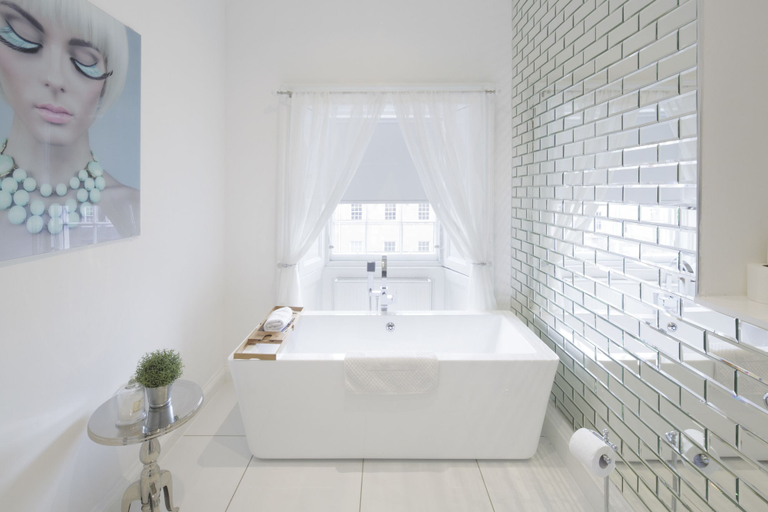 Bathroom 3, Hanover 71 Suites, Edinburgh