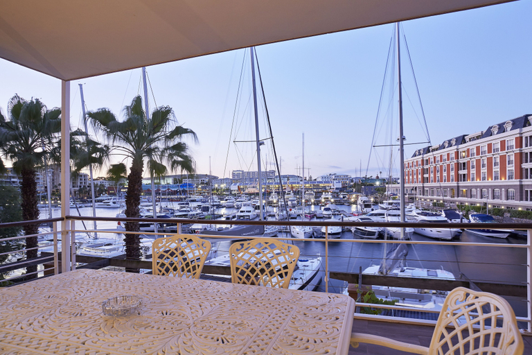 Food & Drinks 4, African Elite Properties V&A Waterfront, City of Cape Town