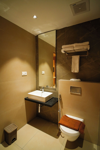 Bathroom 4, Hotel Nakshathra - A Royal Stay, Dindigul