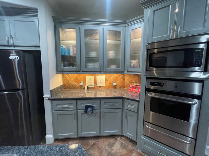 Dining Room 7