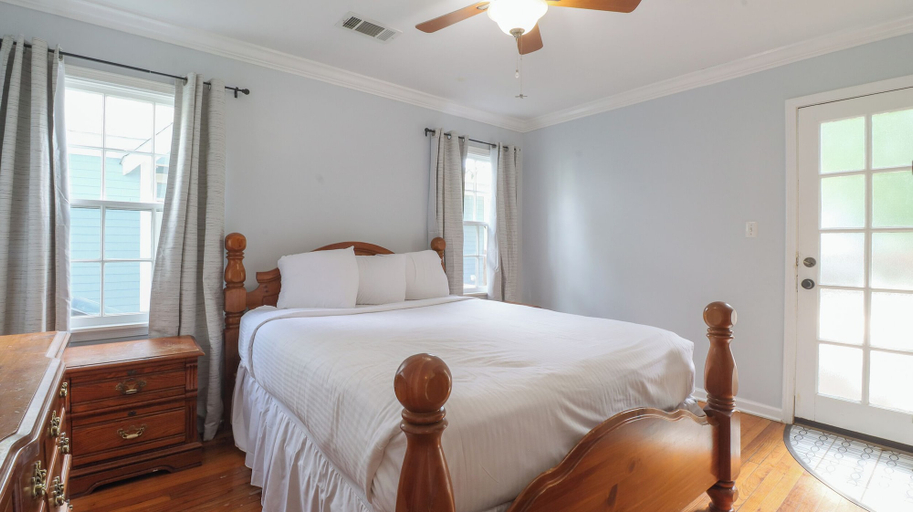 Bedroom 3, House on Acacia, Harrison