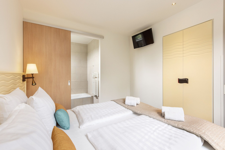 Bedroom 3, Center Parcs Het Heijderbos, Gennep