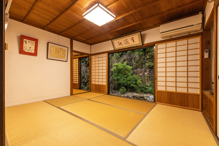 Bedroom 2, Temple Hotel Daitaiji, Nachikatsuura