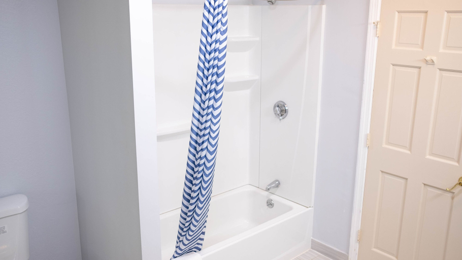 Bathroom 5, Hyannis Plaza Hotel, Barnstable