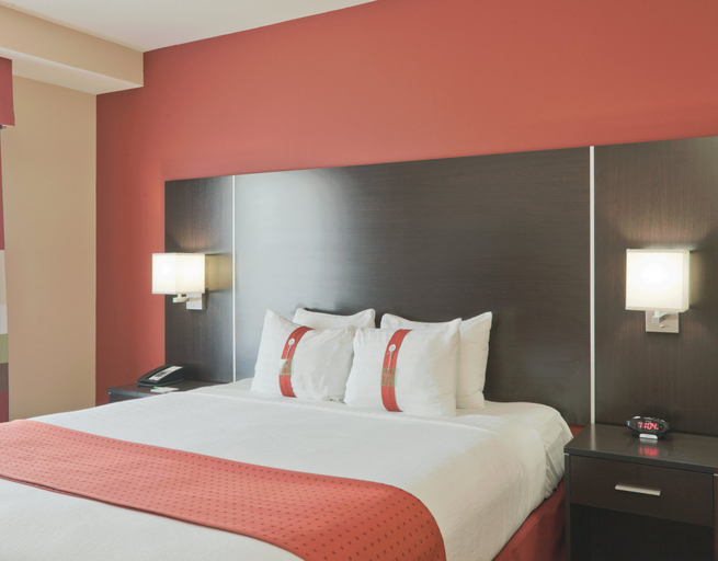 Bedroom 5, Holiday Inn MERIDIAN E - I 20/I 59 by IHG, Lauderdale