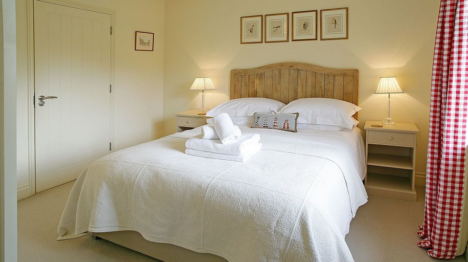 Bedroom 2, Fig Cottage, East Sussex
