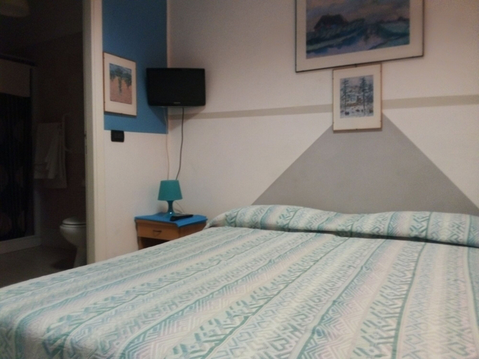 Bedroom 4, Hotel Niagara, Torino