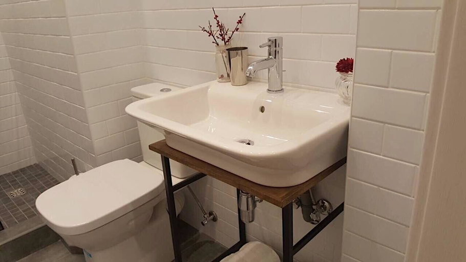 Bathroom 3, Dom Rabinovicha, Odes'ka