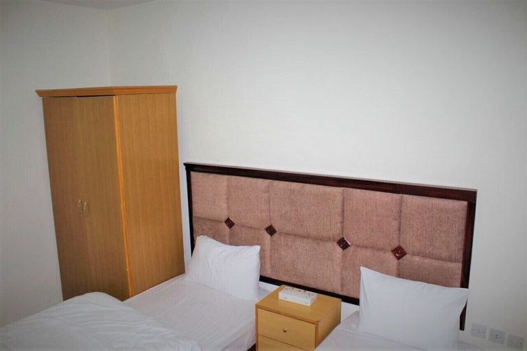 Bedroom 2, Al Nojoom International Hotel, Wadi Essier