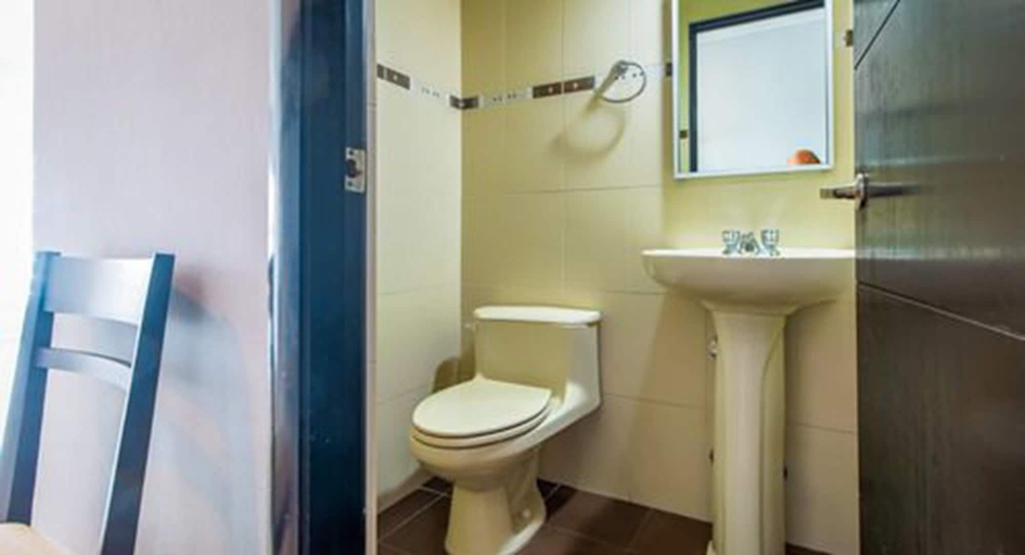 Bathroom, Deluxe Apartment Avenida Balboa, Panamá