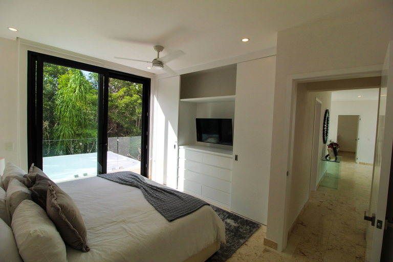 Bedroom 3, Bahia Principe Vacation Rentals - Four-Bedroom House, Cozumel