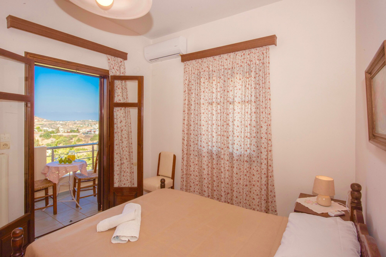 Bedroom 3, Villa Lygaria, Crete