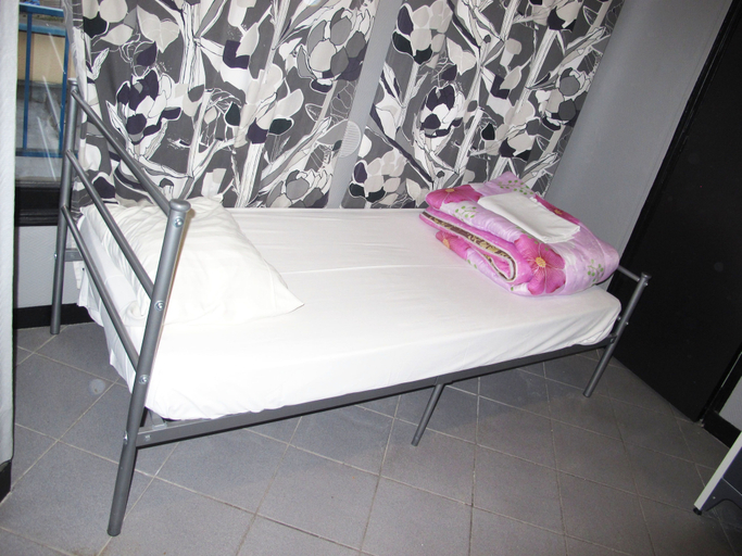 Bedroom 3, Peace & Love - Hostel, Paris