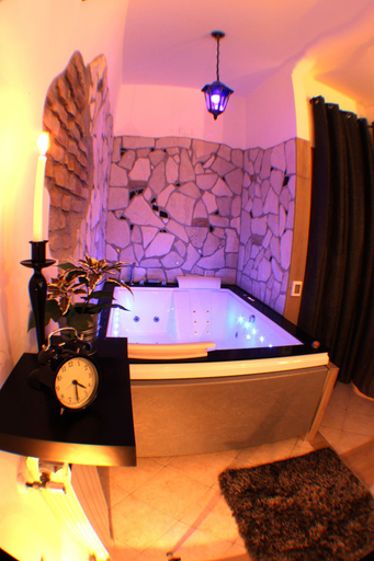 Bathroom 5, Rome Holidays Resort, Rome