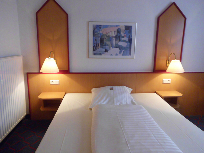 Bedroom 3, Hotel Montana Lauenau, Schaumburg