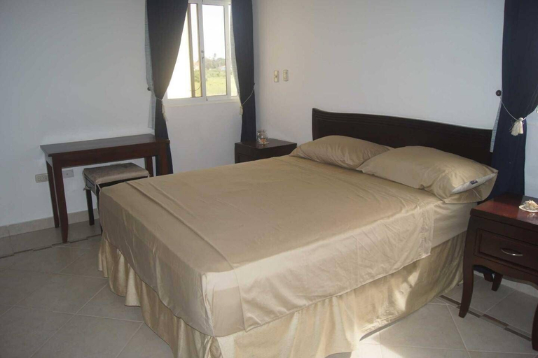 Bedroom 2, Seaside 69 - Perfect for for Large Groups, Sosua