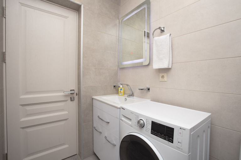 Bathroom 4, Stay Inn on Yekmalyan St, Yerevan