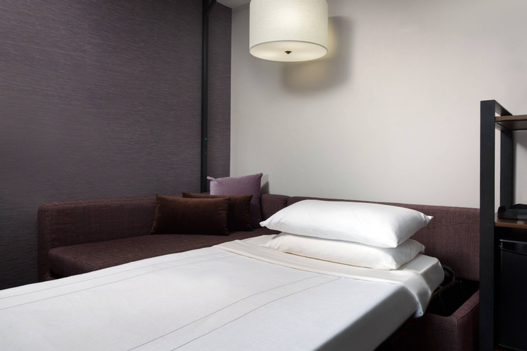 Bedroom 26