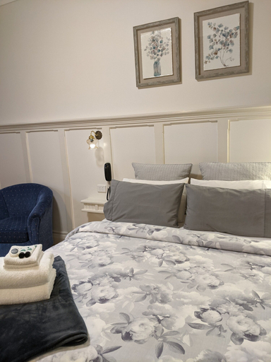 Bedroom 4, Ettalong Beach Tourist Resort, Gosford - West