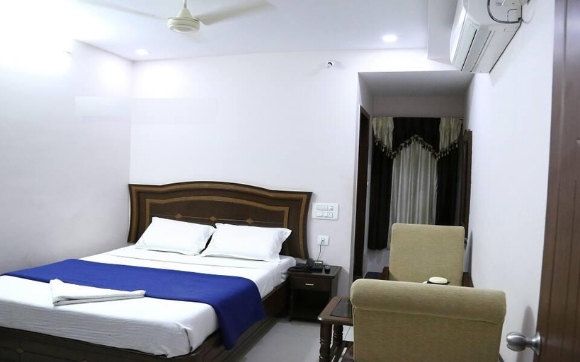 Others 2, Hotel Sarovar, Prakasam